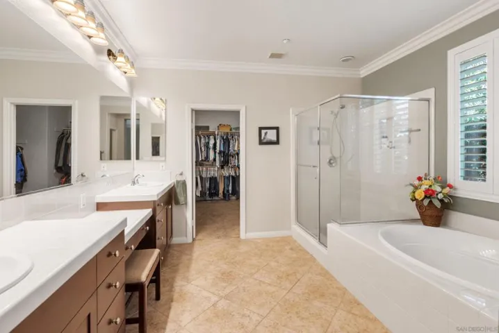10629 Laurel Path, Escondido, California 92026