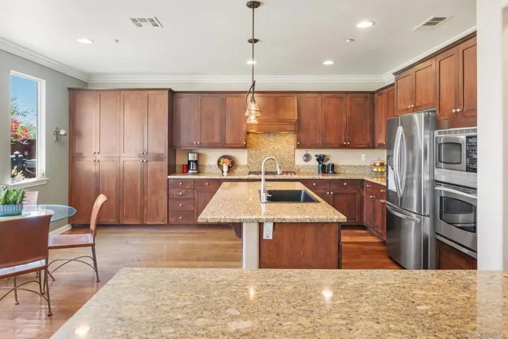 10629 Laurel Path, Escondido, California 92026