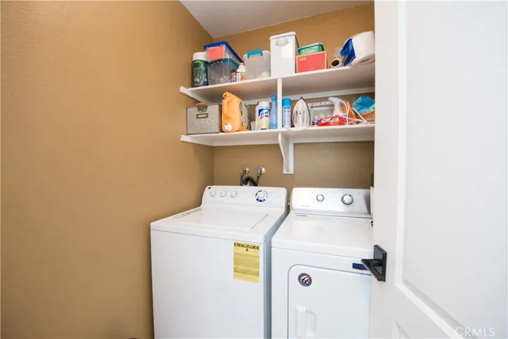 2nd floor laundry, private room.