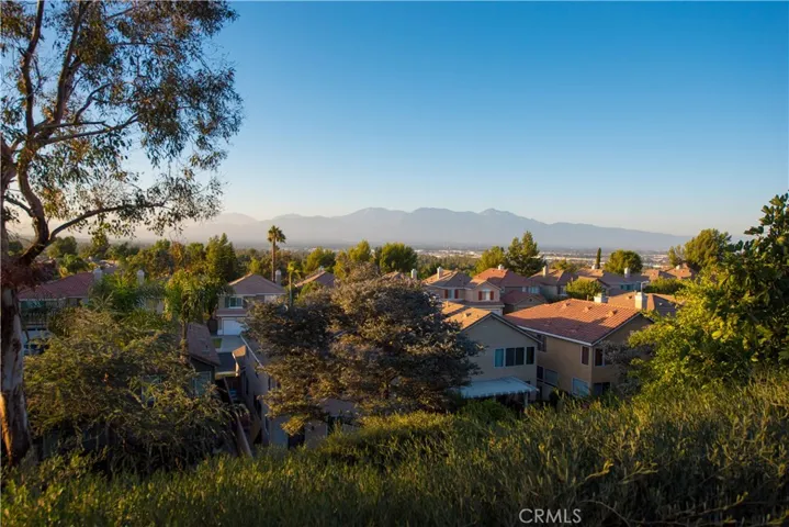 Scenic view to rear of the home.