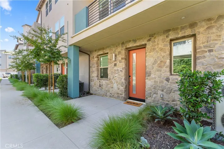 End unit for added privacy