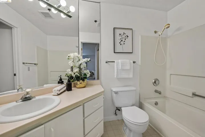 535 Pierce St 3202, Albany, California 94706