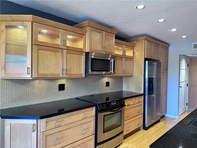 Kitchen (current picture)