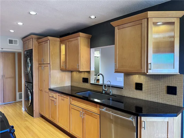 Kitchen (current picture)
