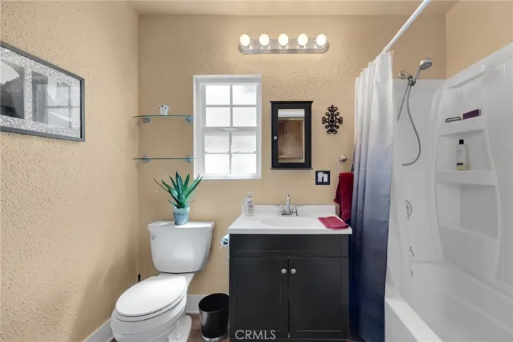 2bd 1b unit