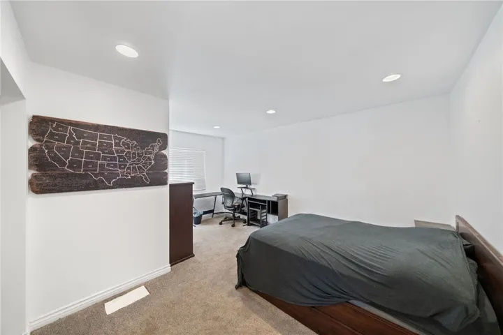 828 E Jefferson Avenue, Pomona, California 91767