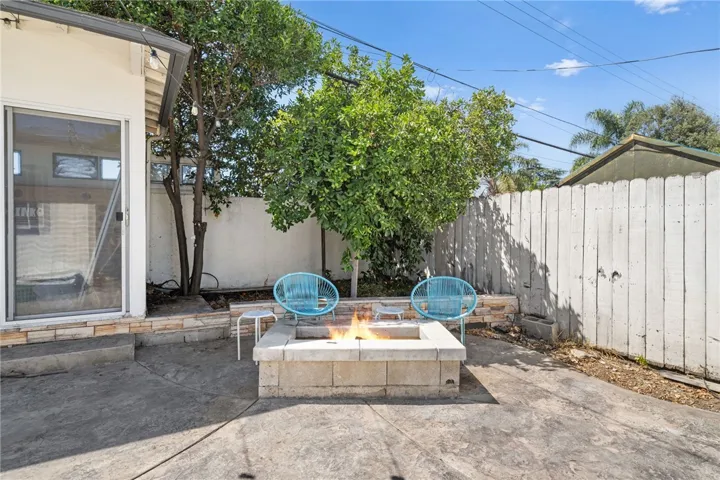 828 E Jefferson Avenue, Pomona, California 91767