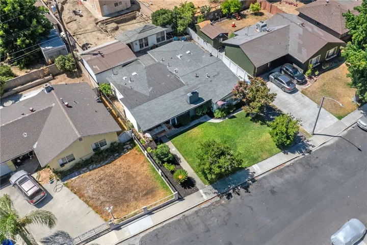 828 E Jefferson Avenue, Pomona, California 91767