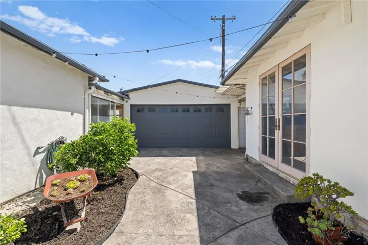 828 E Jefferson Avenue, Pomona, California 91767