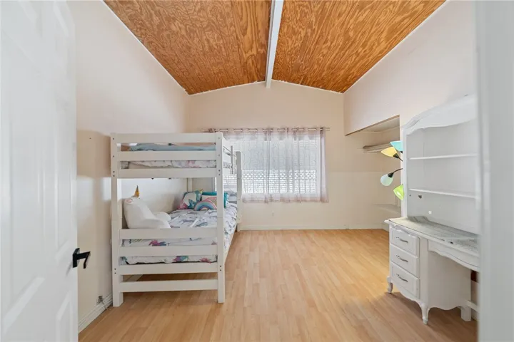 828 E Jefferson Avenue, Pomona, California 91767