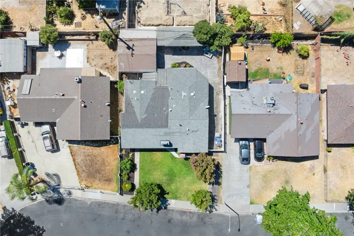 828 E Jefferson Avenue, Pomona, California 91767