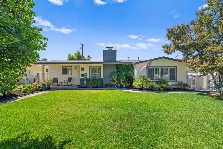 828 E Jefferson Avenue, Pomona, California 91767