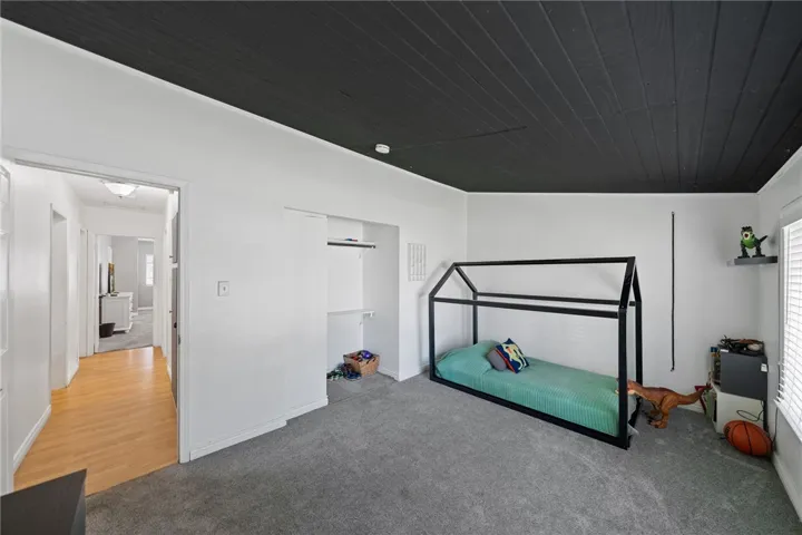 828 E Jefferson Avenue, Pomona, California 91767