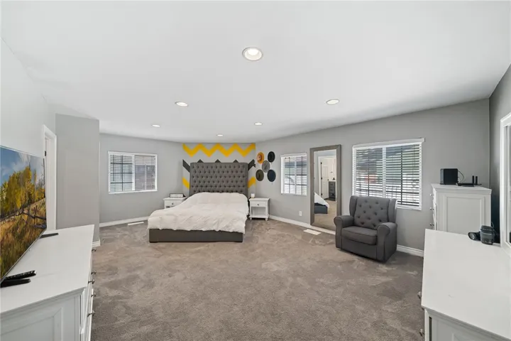 828 E Jefferson Avenue, Pomona, California 91767