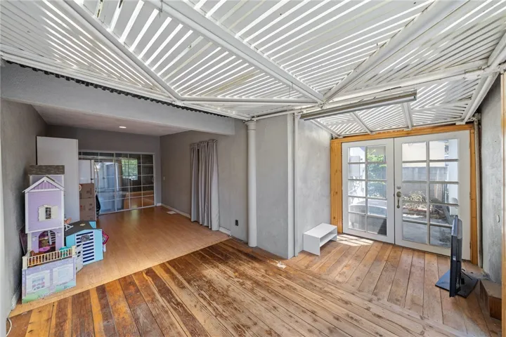 828 E Jefferson Avenue, Pomona, California 91767