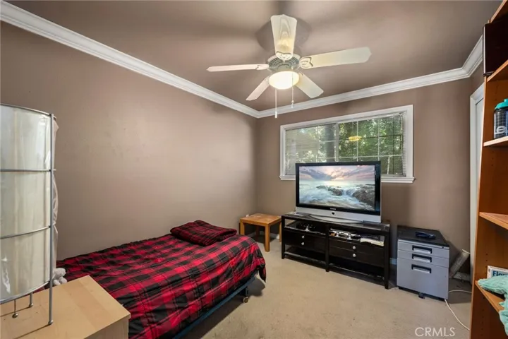 10 Falcon Lane, Redlands, California 92374
