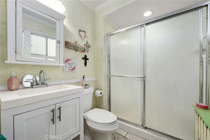 10 Falcon Lane, Redlands, California 92374