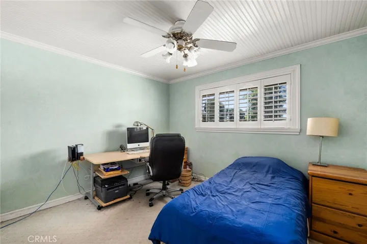 10 Falcon Lane, Redlands, California 92374