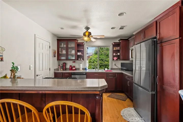 10 Falcon Lane, Redlands, California 92374