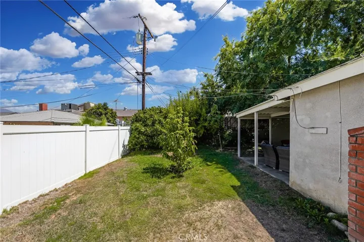 10 Falcon Lane, Redlands, California 92374