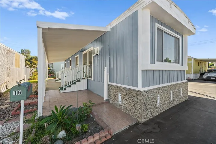 10745 Victoria 16, Whittier, California 90604