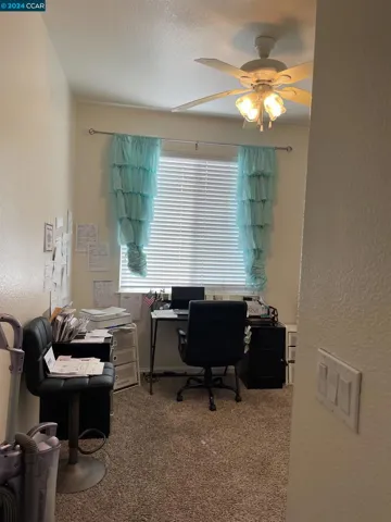 Office/Den/Bedroom