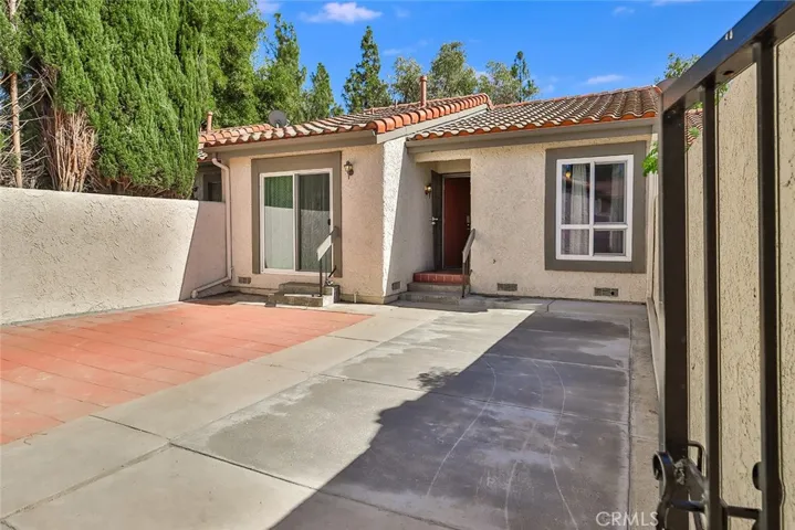 19501 Rinaldi Street 69, Porter Ranch, California 91326