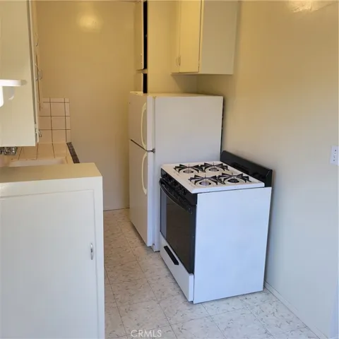 #F - Kitchen