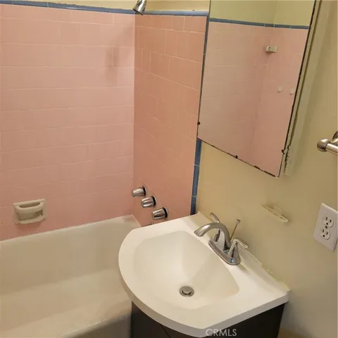 3009 E 3rd Street, Long Beach, California 90814