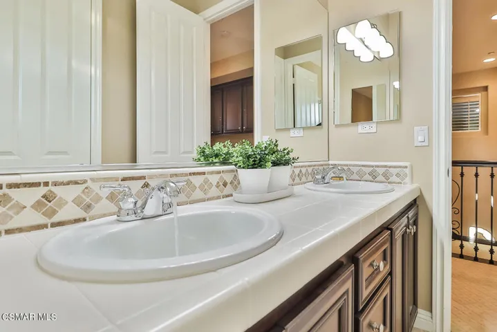 nShared Bath2