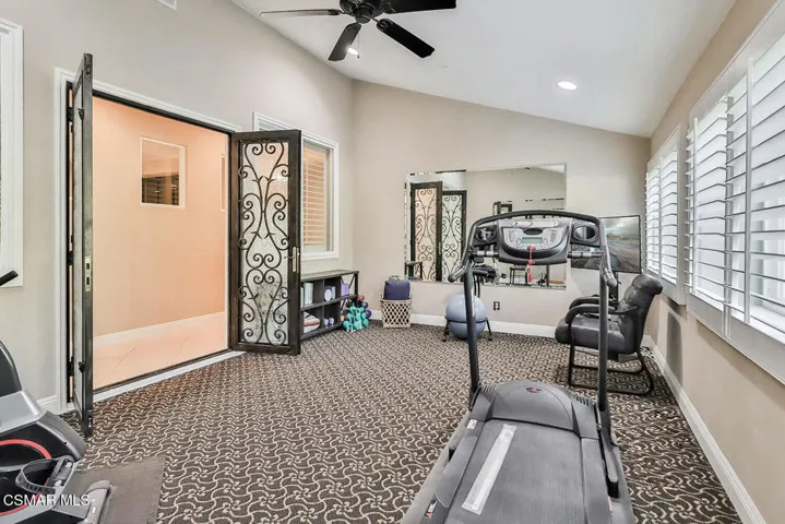 oPrimary Bedroom Suite10
