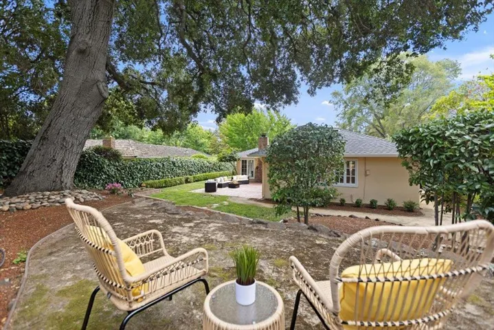 1657 Edgewood Drive, Palo Alto, California 94303