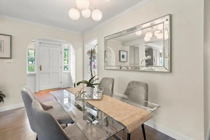 1657 Edgewood Drive, Palo Alto, California 94303