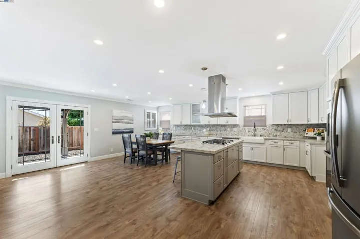 LUXURY VINYL PLANK FLOORS