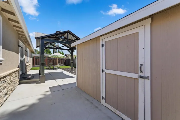 LARGE CUSTOM STORAGE SHED