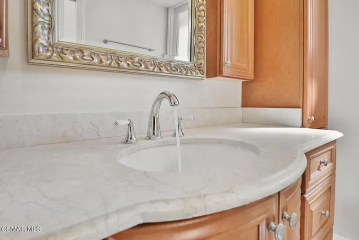 iBedroom 2 Ensuite5