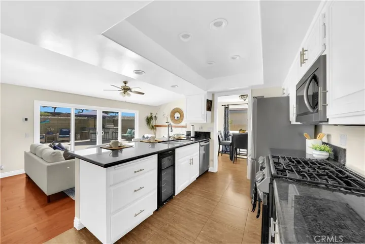 20732 Spindrift Lane, Huntington Beach, California 92646