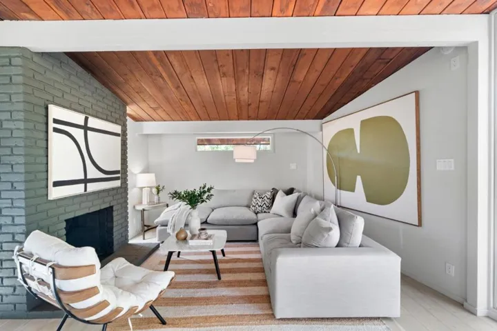 1096 Metro Circle, Palo Alto, California 94303