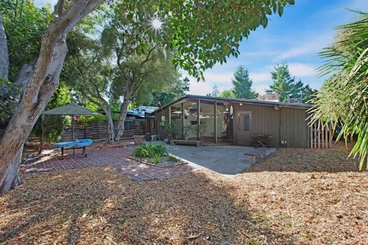 441 Carolina Lane, Palo Alto, California 94306