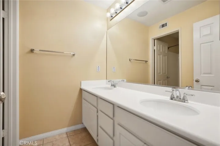 Hallway bath
