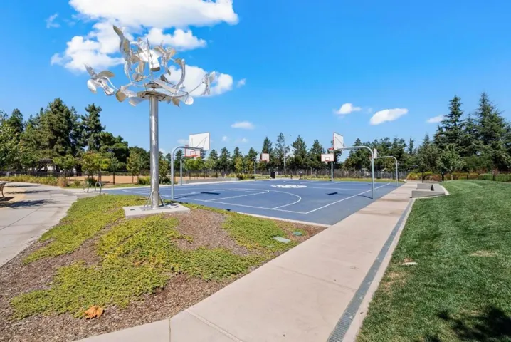 3116 Pyramid Way, Mountain View, California 94043