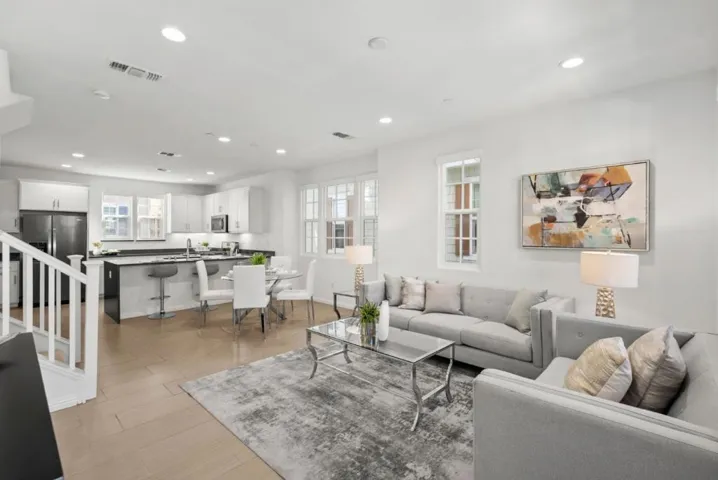 3116 Pyramid Way, Mountain View, California 94043