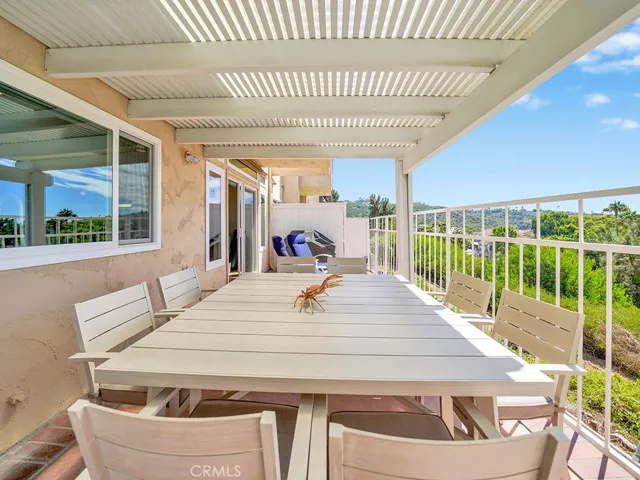 Plenty of space in your ocean view backyard to entertain 8-10 guests.
