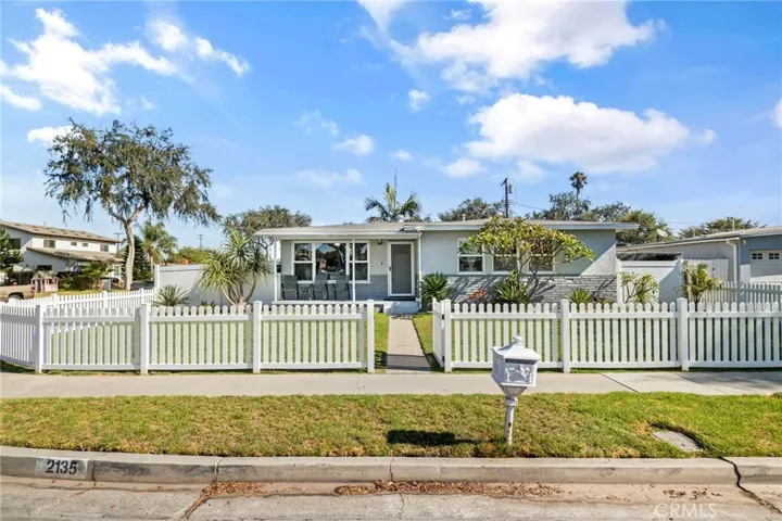 2135 W Ash Avenue, Fullerton, California 92833