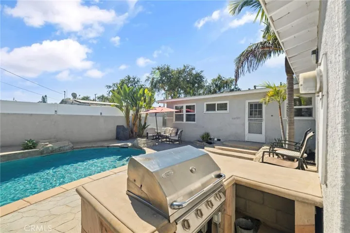 2135 W Ash Avenue, Fullerton, California 92833