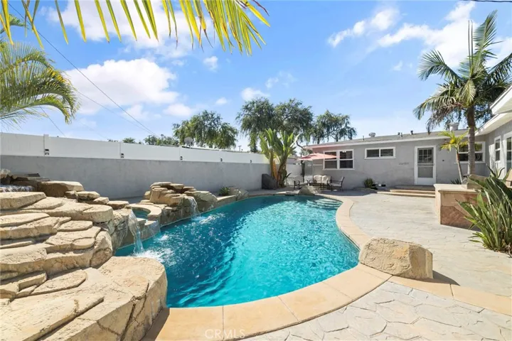 2135 W Ash Avenue, Fullerton, California 92833