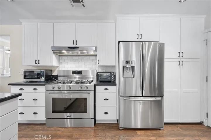 3976 Russ Court, Simi Valley, California 93063