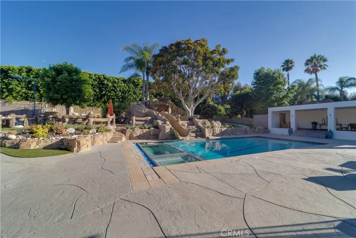 621 S Peralta Hills Drive, Anaheim Hills, California 92807