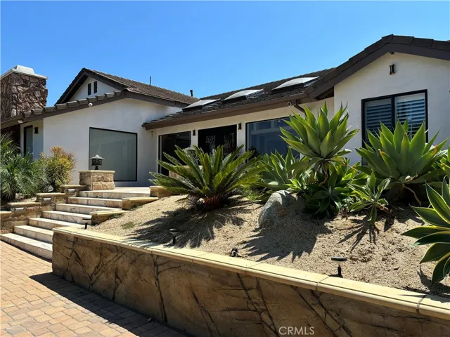 621 S Peralta Hills Drive, Anaheim Hills, California 92807