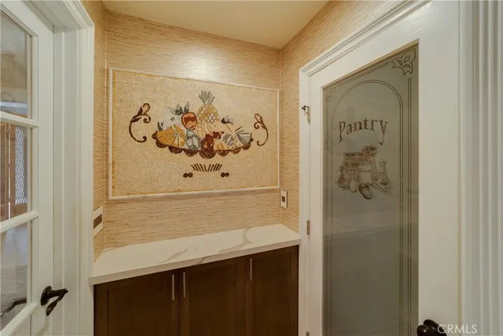 Walk-in pantry.